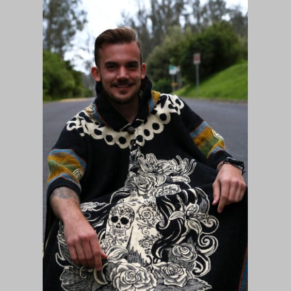 Catrina Poncho Thumbnail